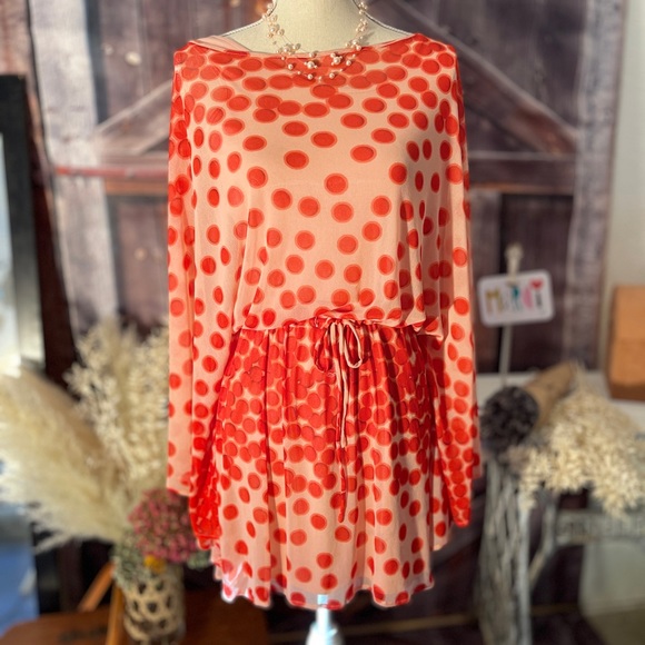 BCBGMaxAzria Dresses & Skirts - BCBG Butterfly, Cold Shoulder Dress.